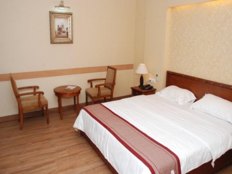 Indian Summer Hotels Pvt Ltd Ludhiana Exterior foto